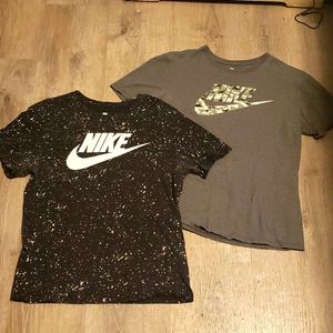 Set of 2 mens Nike tees size medium crew neck short sleeved.100% cotton.